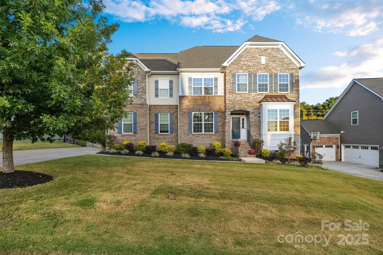 16001 Arabian Mews Lane - Photo 1