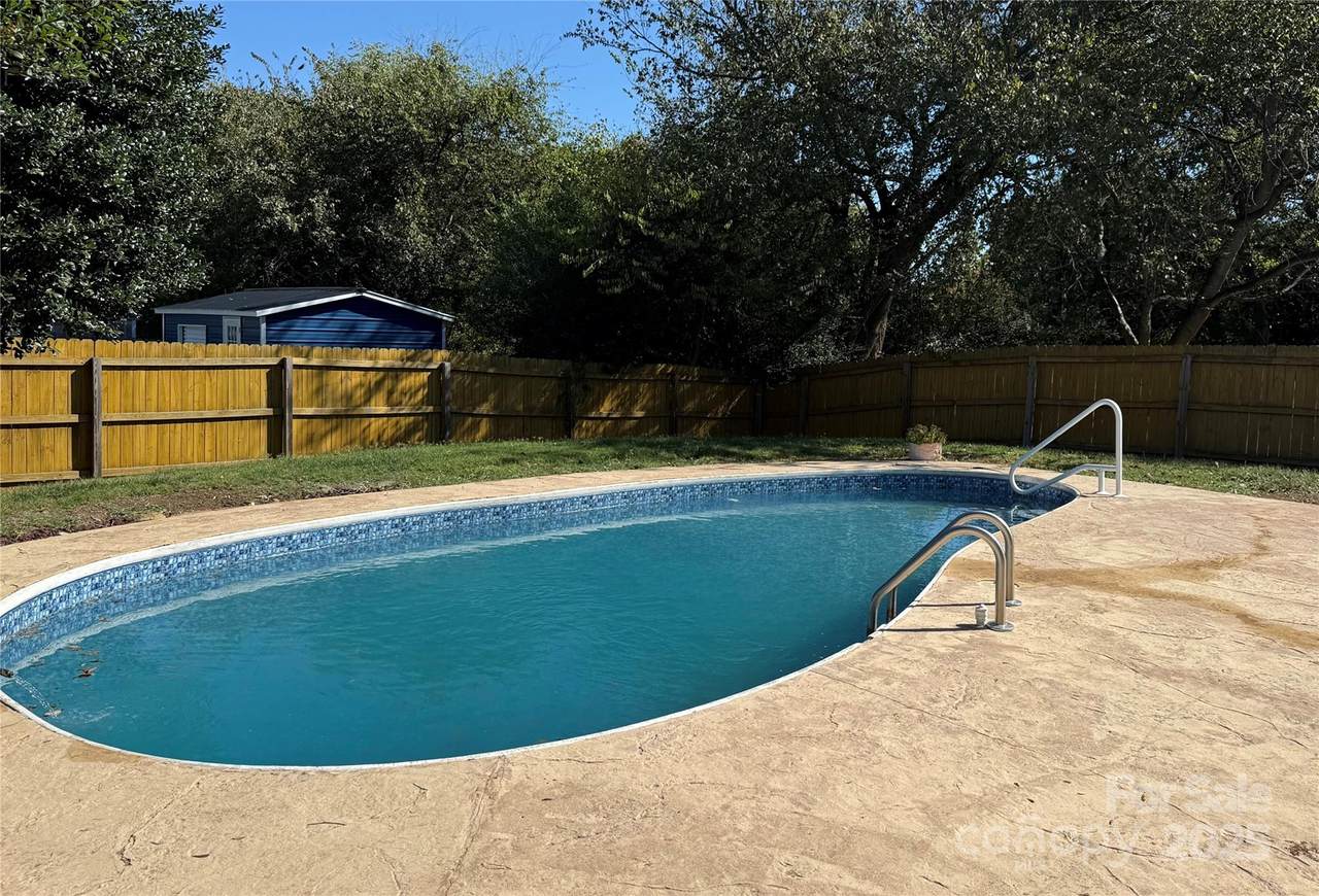 3973 Hollows Glen Court - Photo 1