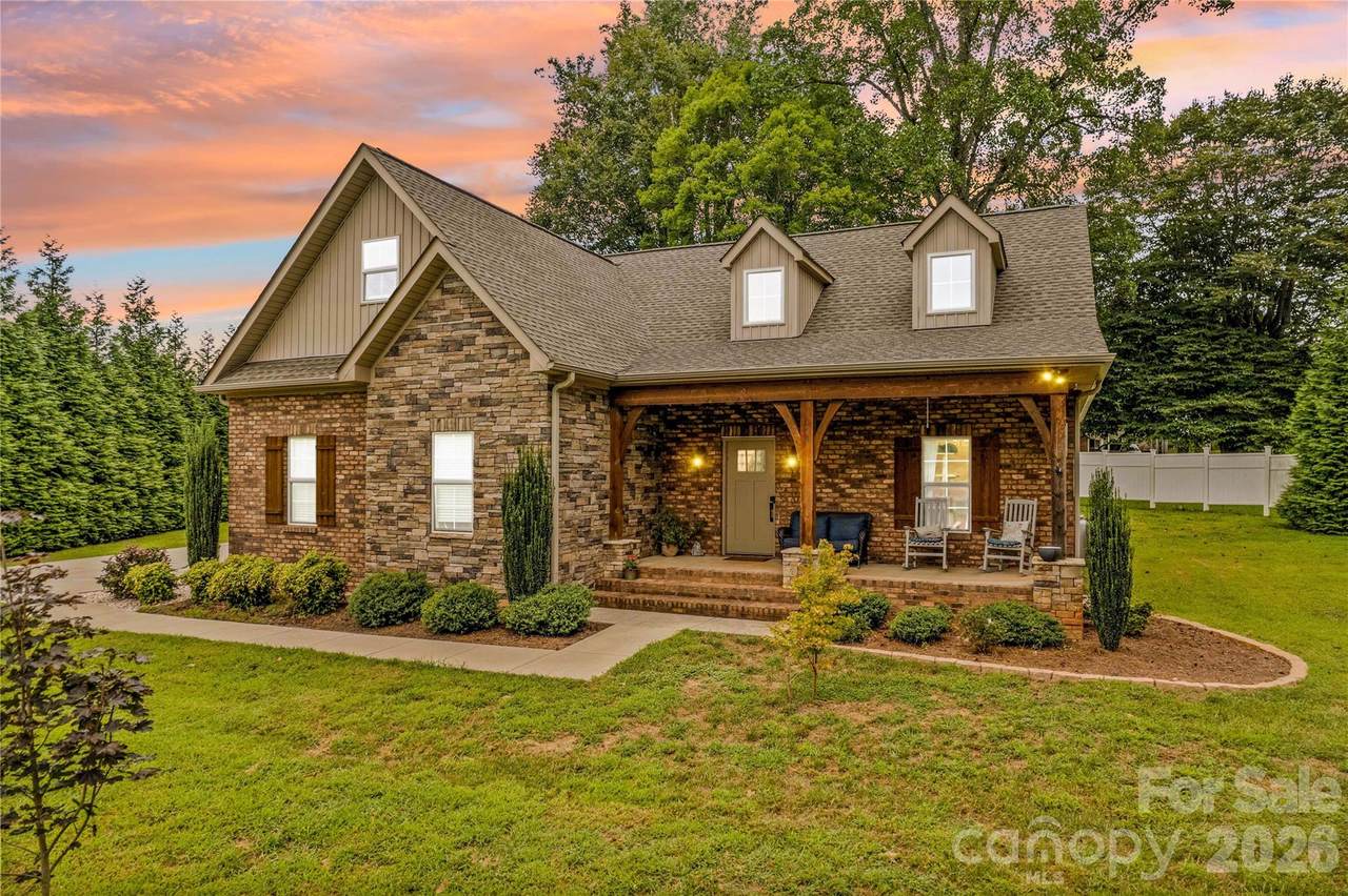 178 Nellwood Court - Photo 1