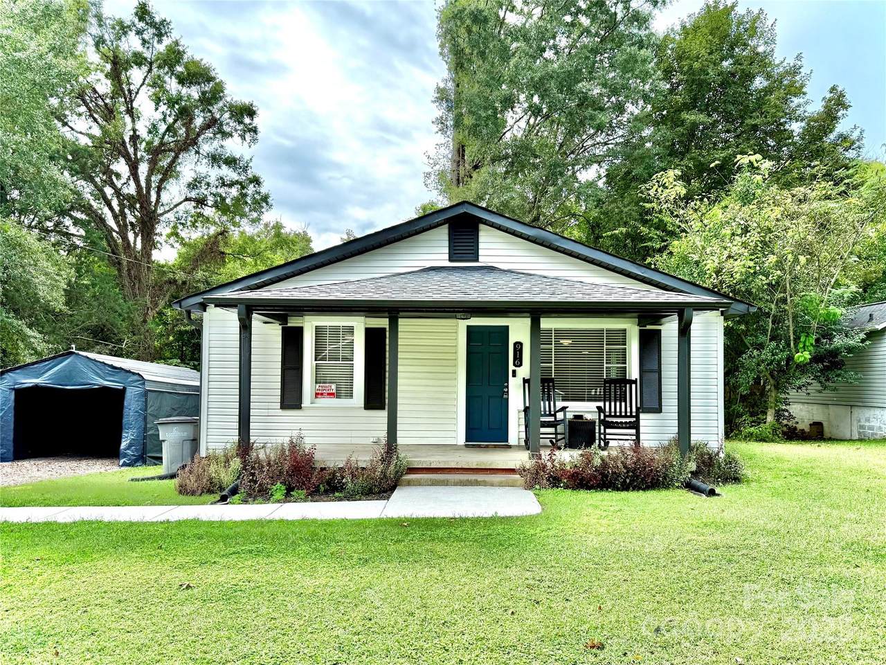 916 Taylor Street - Photo 1