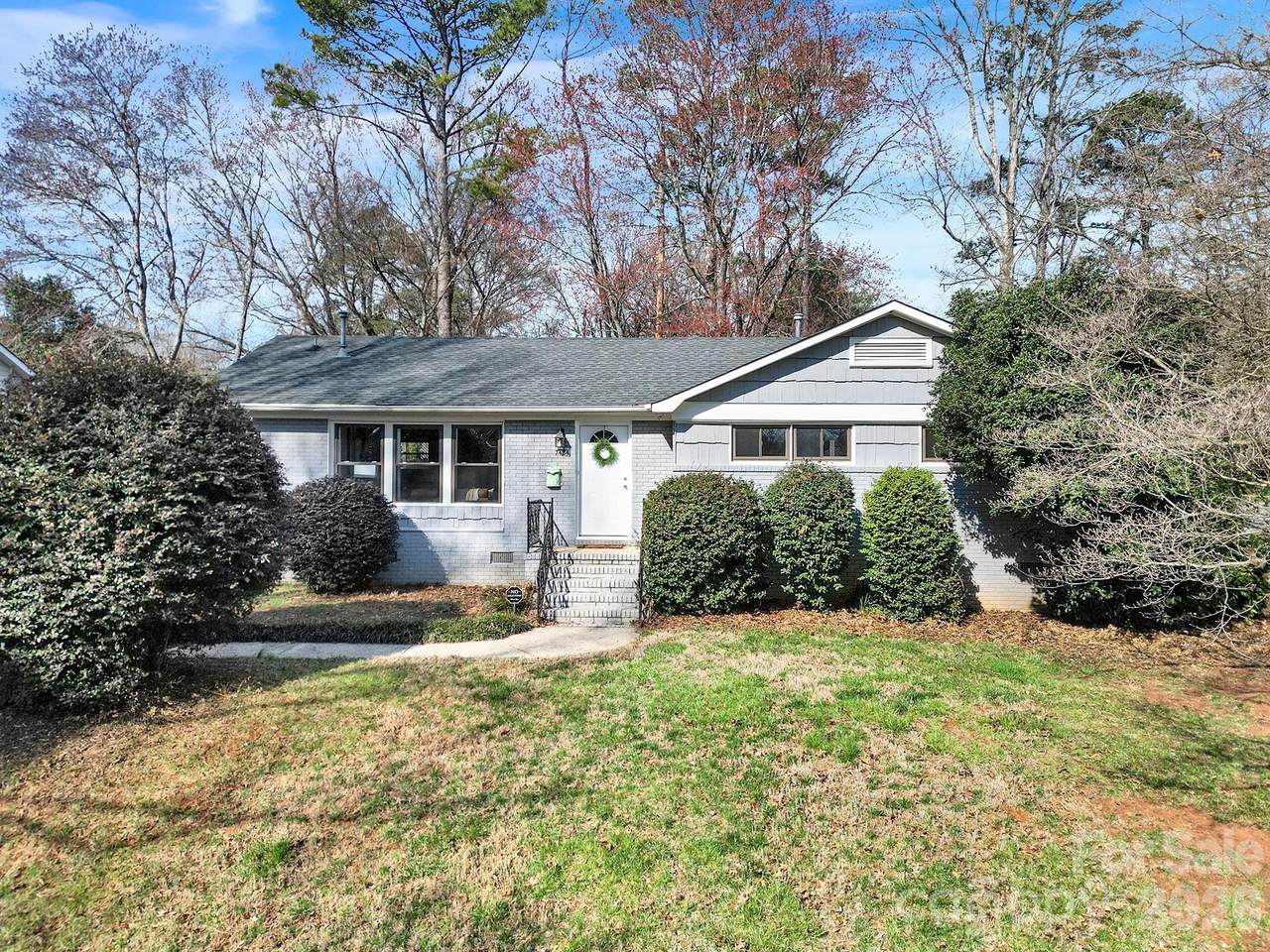 7424 Watercrest Road - Photo 1