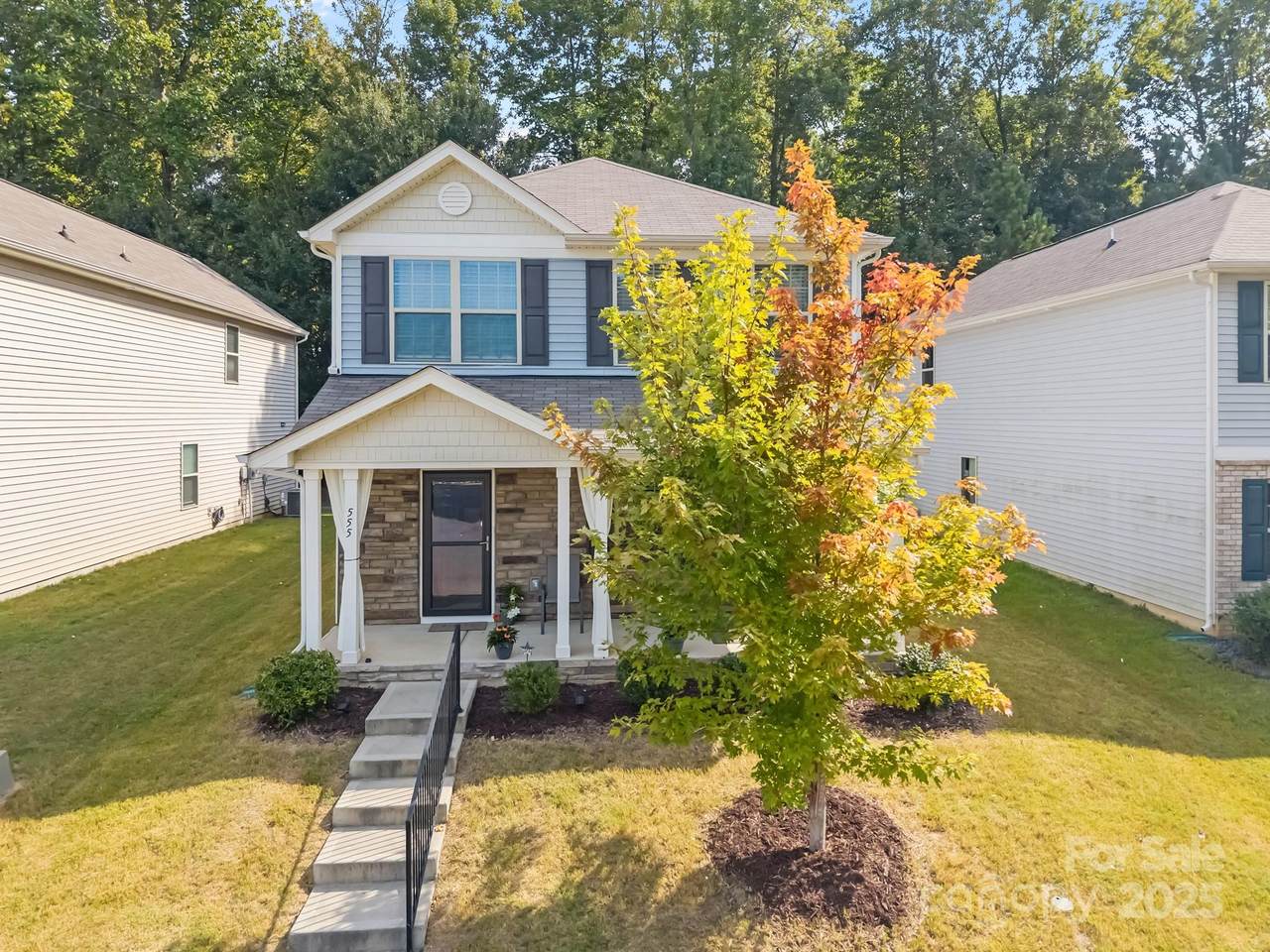 555 Stockton Way - Photo 1