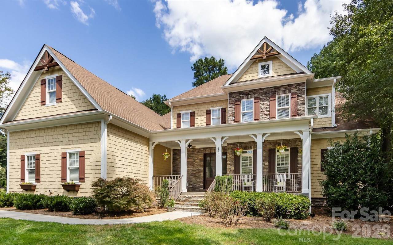 132 Chaska Loop - Photo 1