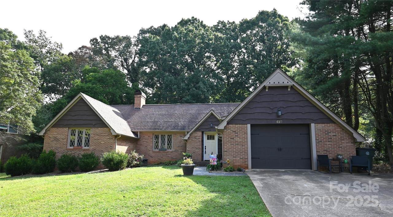 410 2nd Avenue - Photo 1