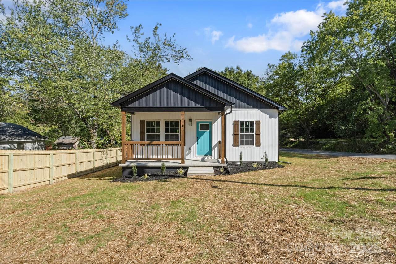 2401 Brookview Avenue - Photo 1