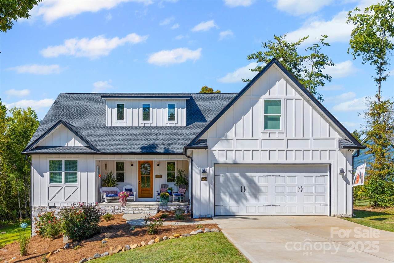 5253 Star Magnolia Court - Photo 1