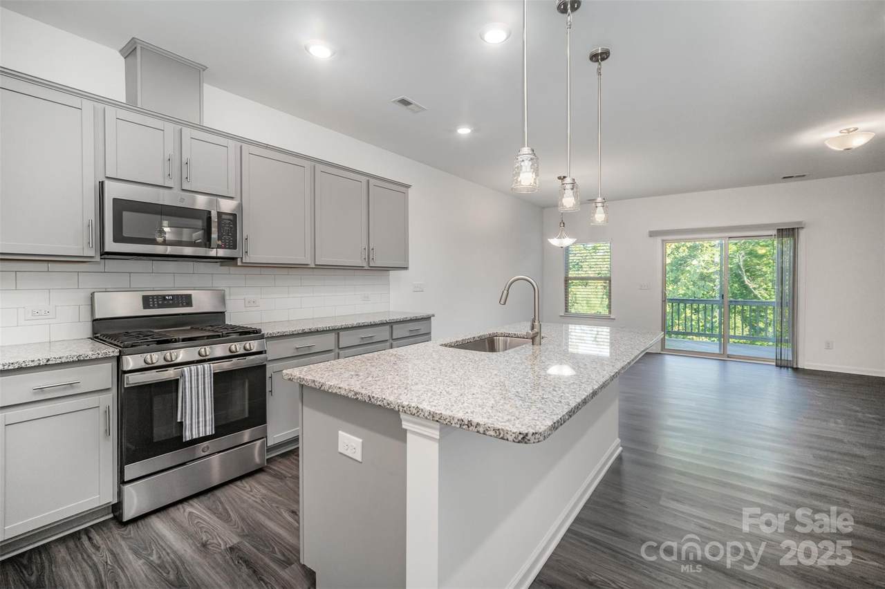 558 Dulaney Drive - Photo 1