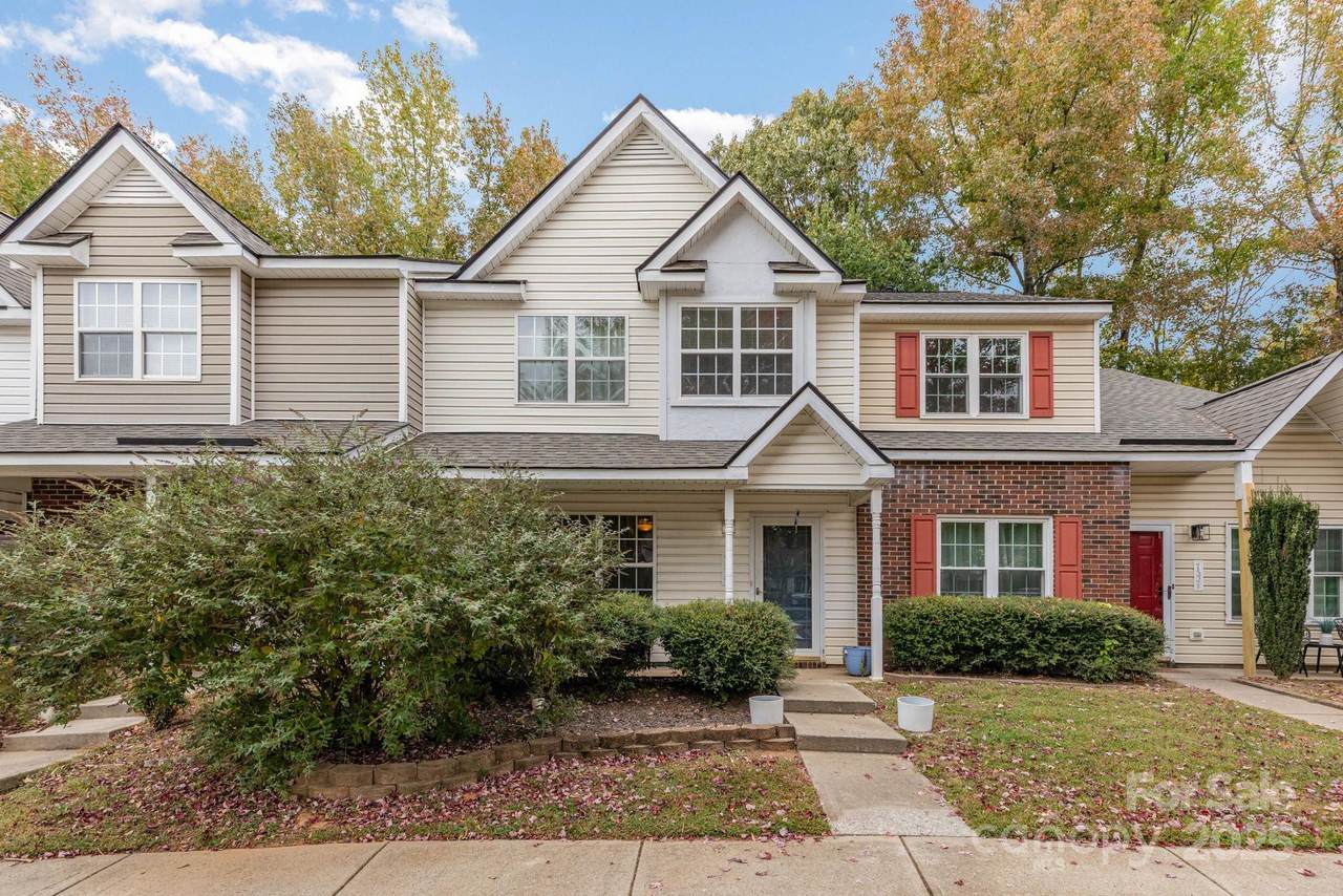 7519 Petrea Lane - Photo 1