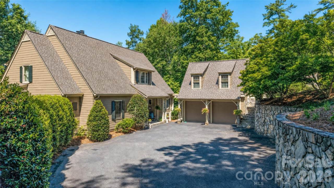 1513 Brentwood Place - Photo 1