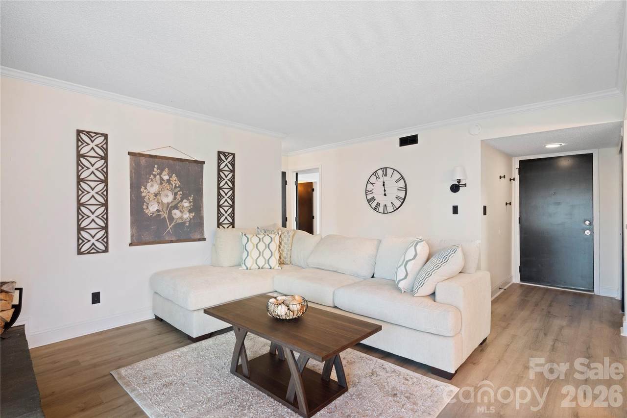 11123 Harrowfield Road - Photo 1