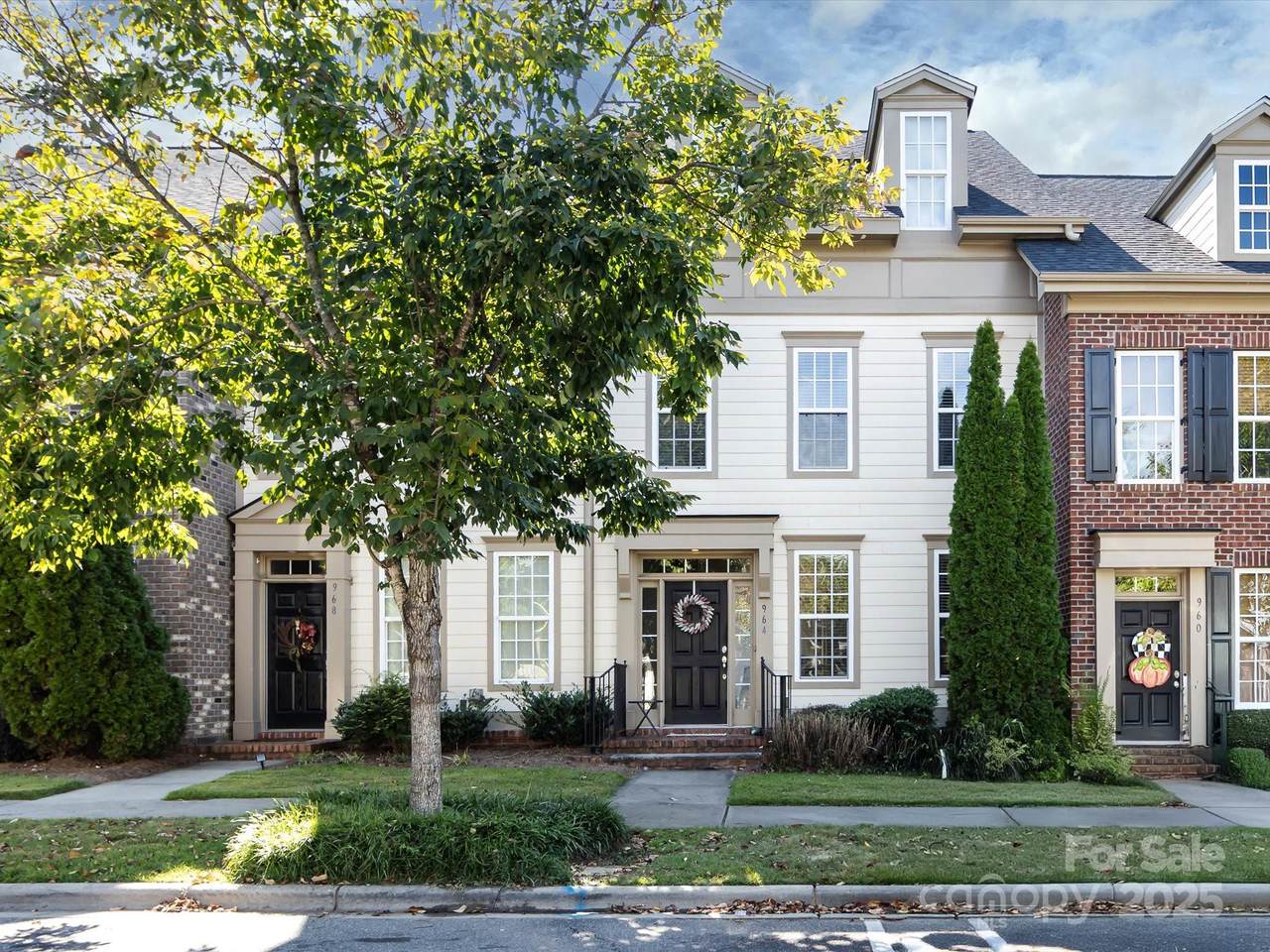 964 Gardners Way - Photo 1