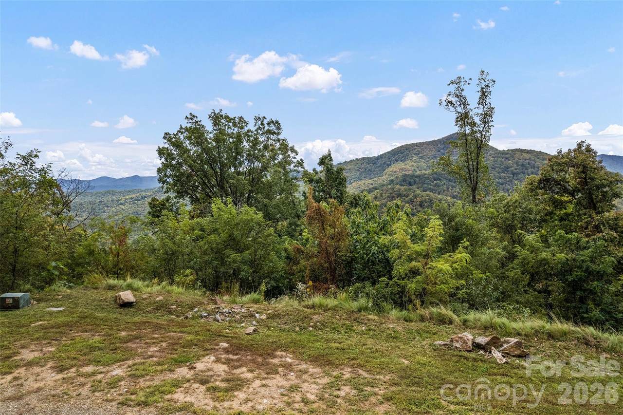 1505 Summit View Drive - Photo 1