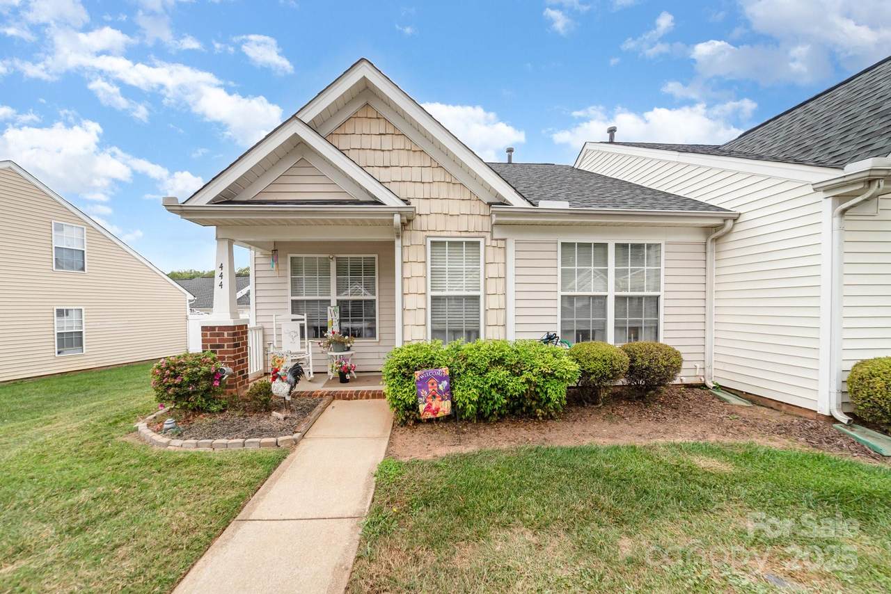 444 Lexie Lane - Photo 1