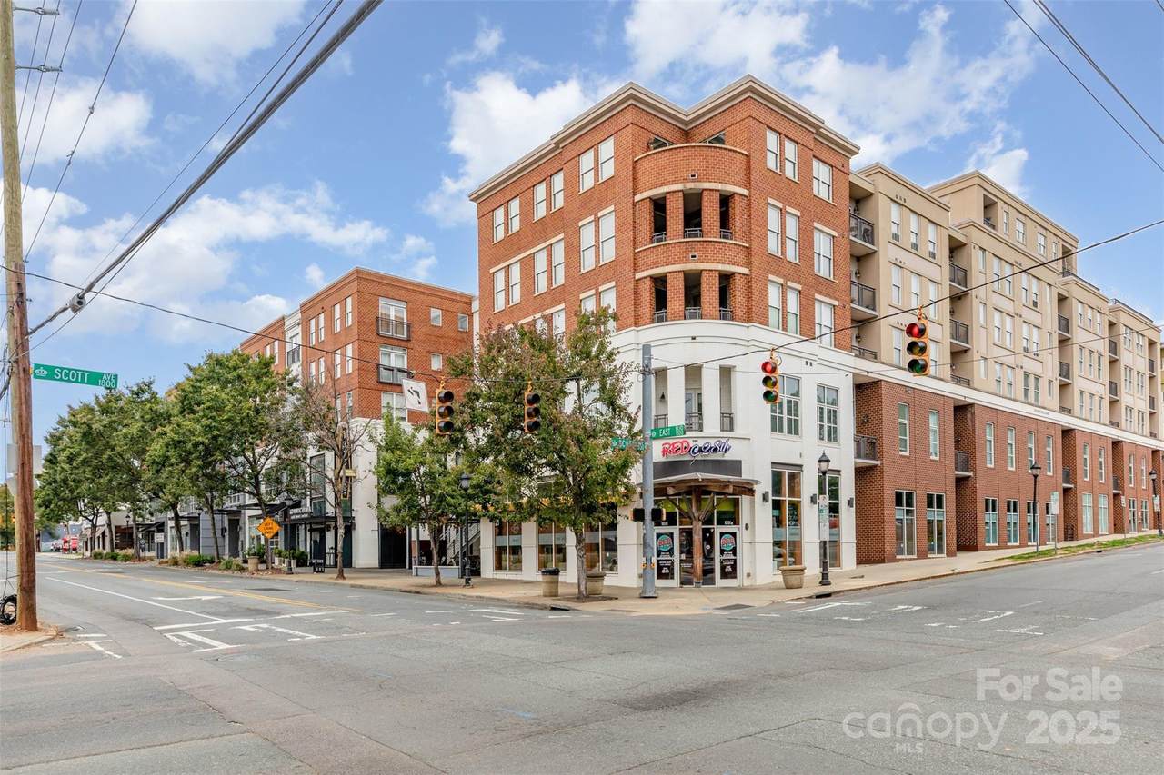 1315 East Boulevard - Photo 1