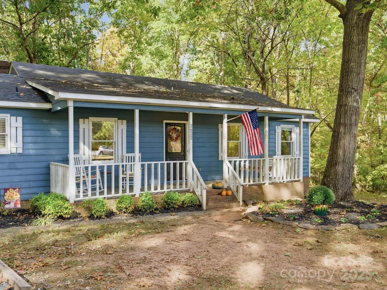 2622 Lancaster Highway - Photo 1