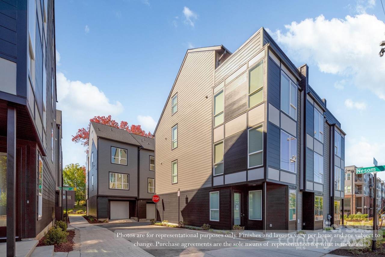 417 Devender Lane - Photo 1