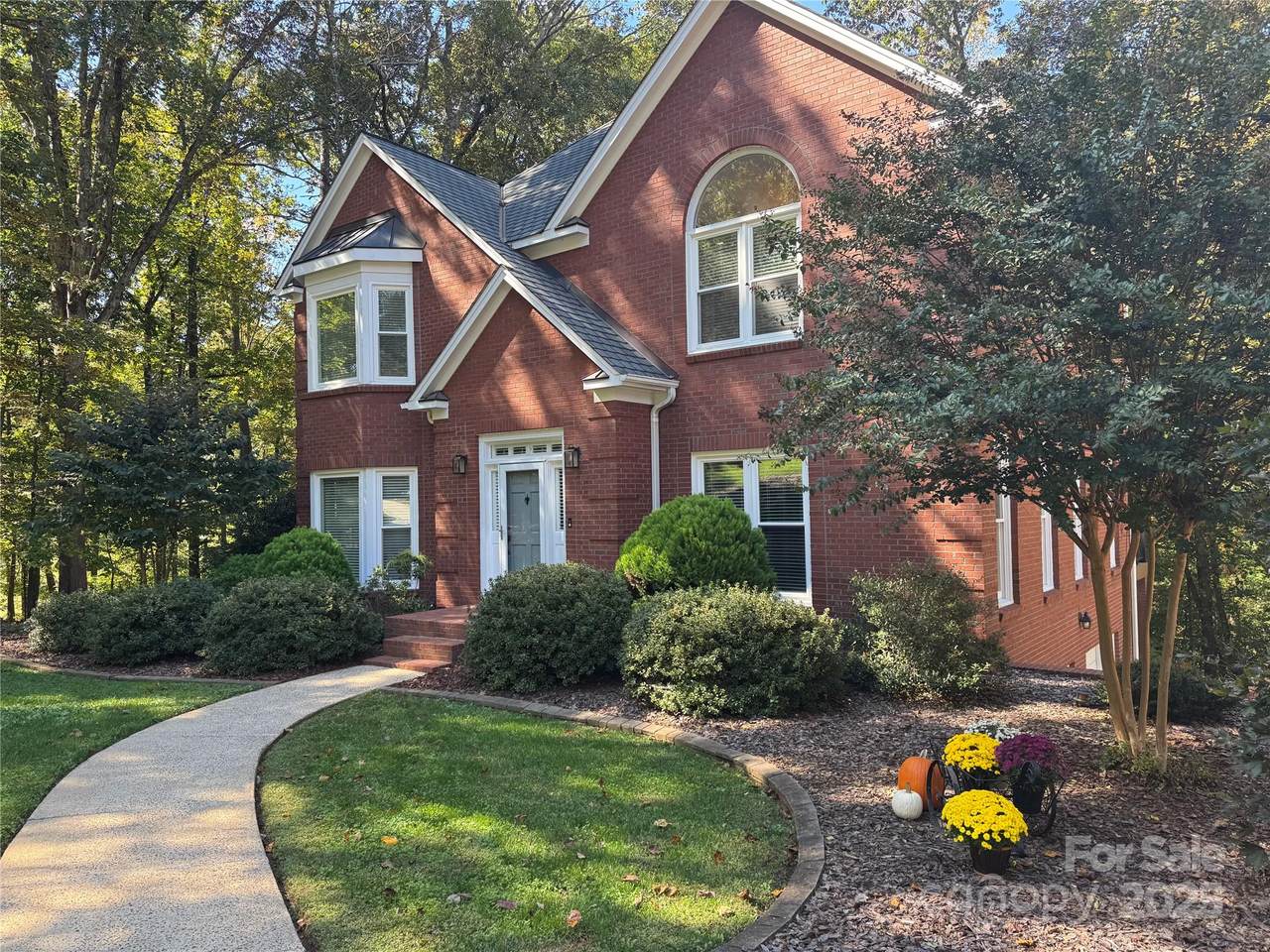 3875 Deer Run Drive - Photo 1