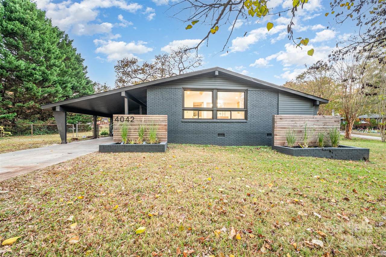 4042 Whipple Place - Photo 1