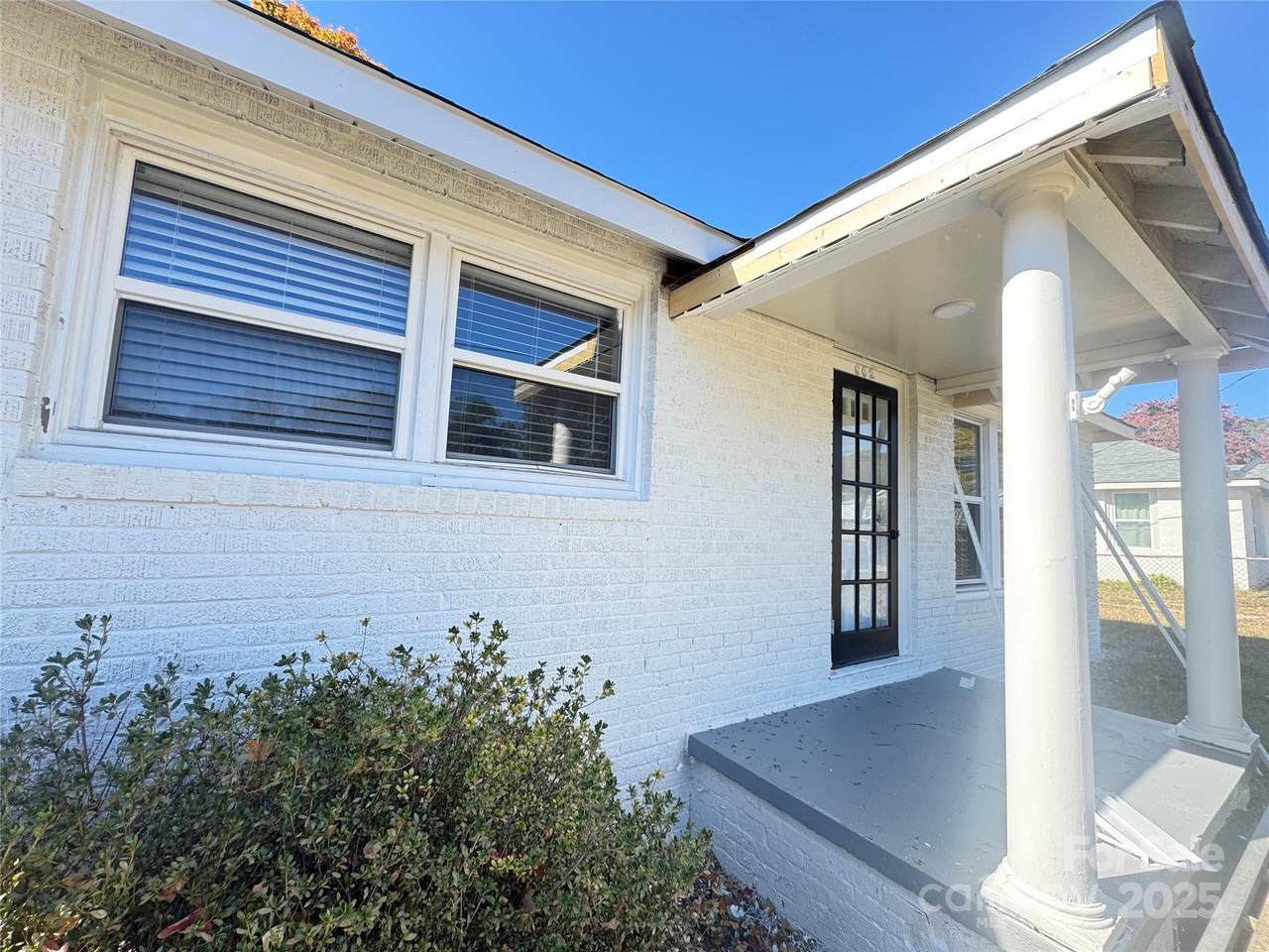 602 Ryder Avenue - Photo 1