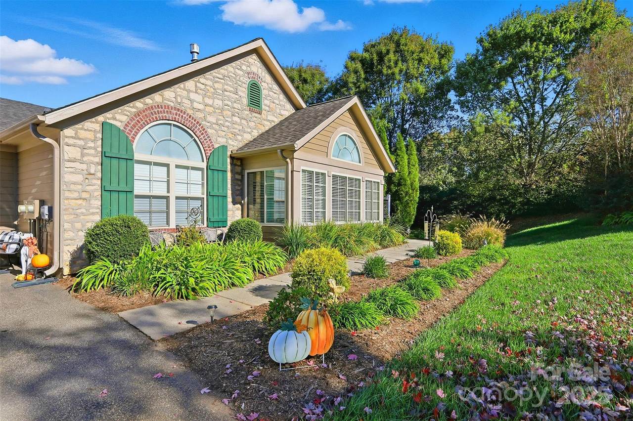 817 Wynnshire Drive - Photo 1