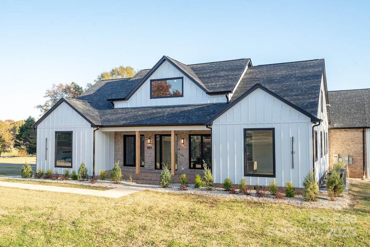 1120 Baron Road - Photo 1