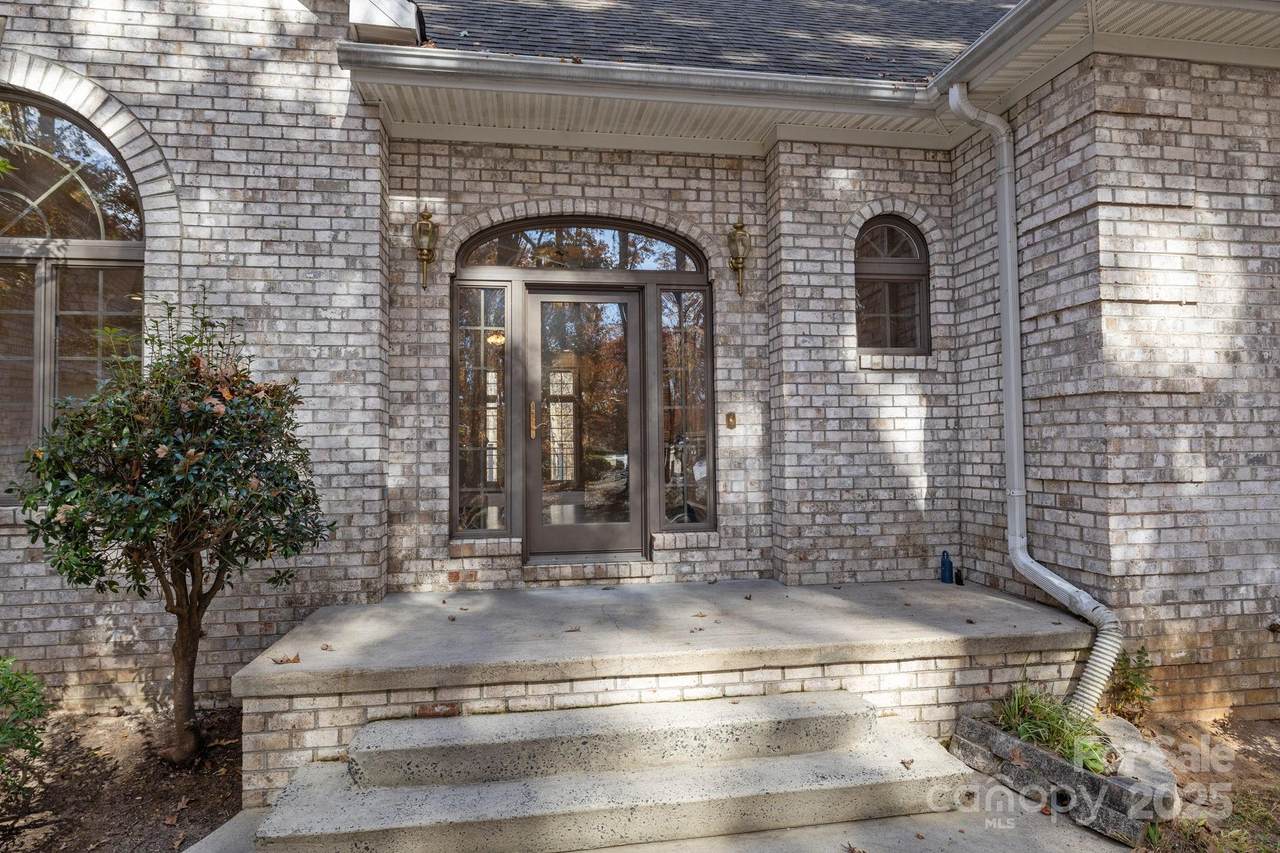 14816 Lonesome Oak Circle - Photo 1