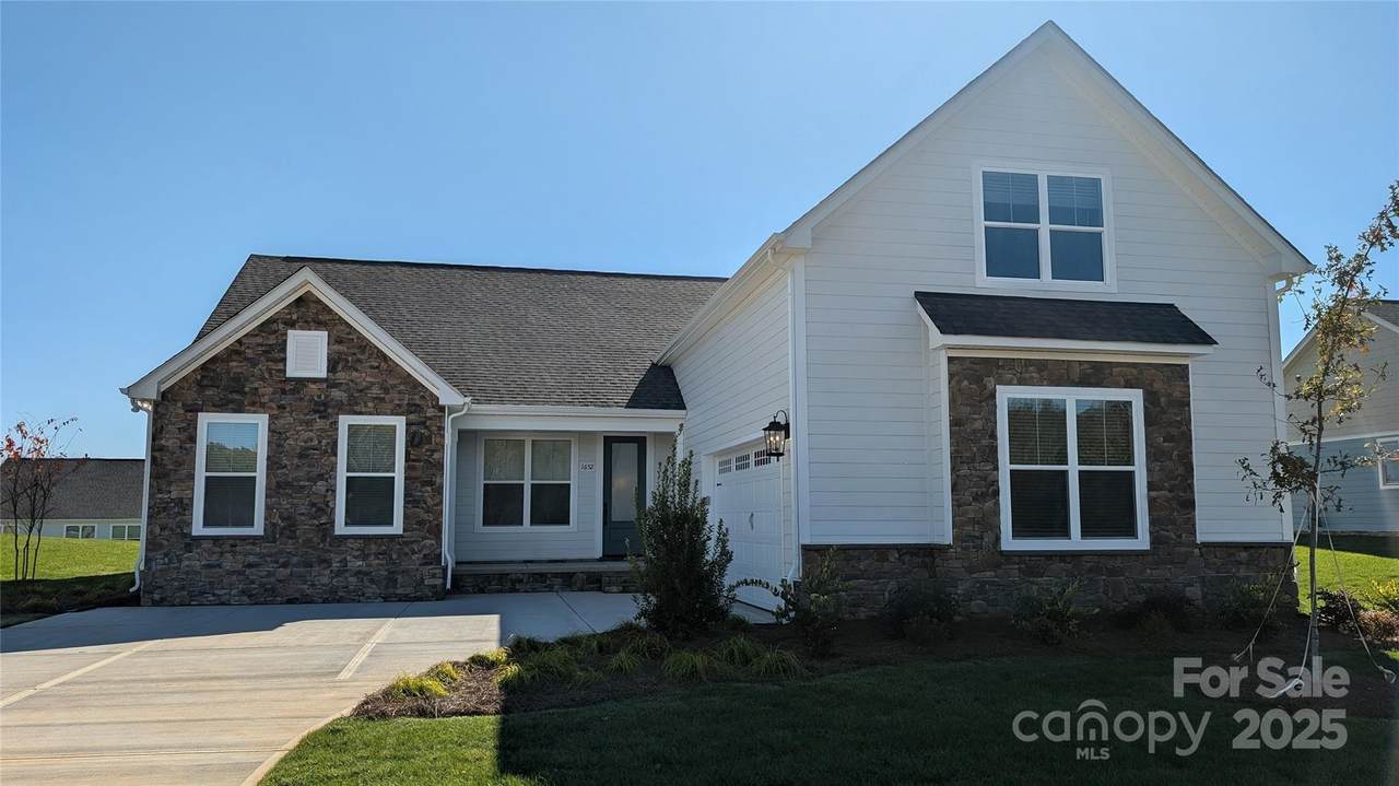 1652 Dresden Drive - Photo 1