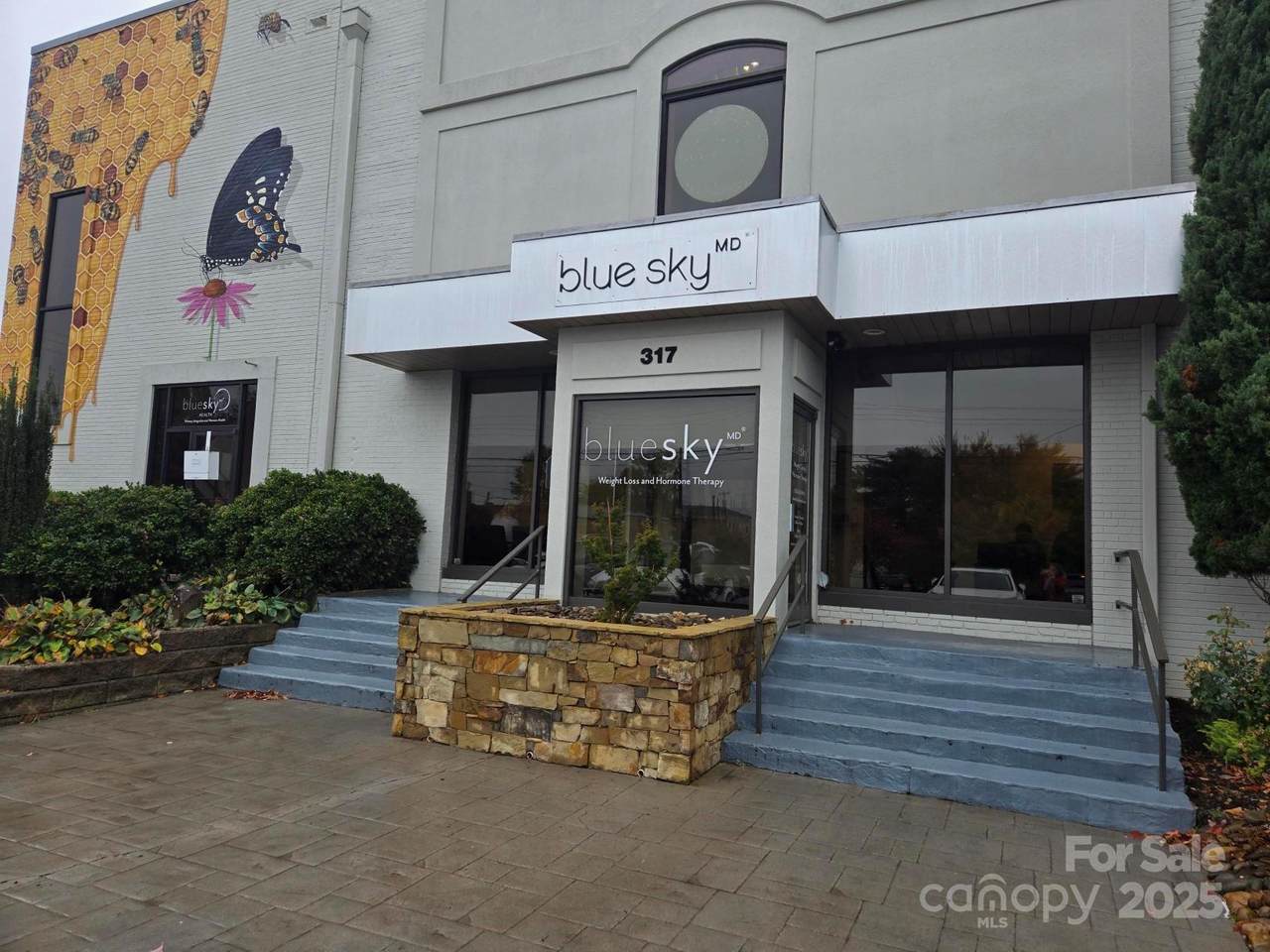 317 King Street - Photo 1