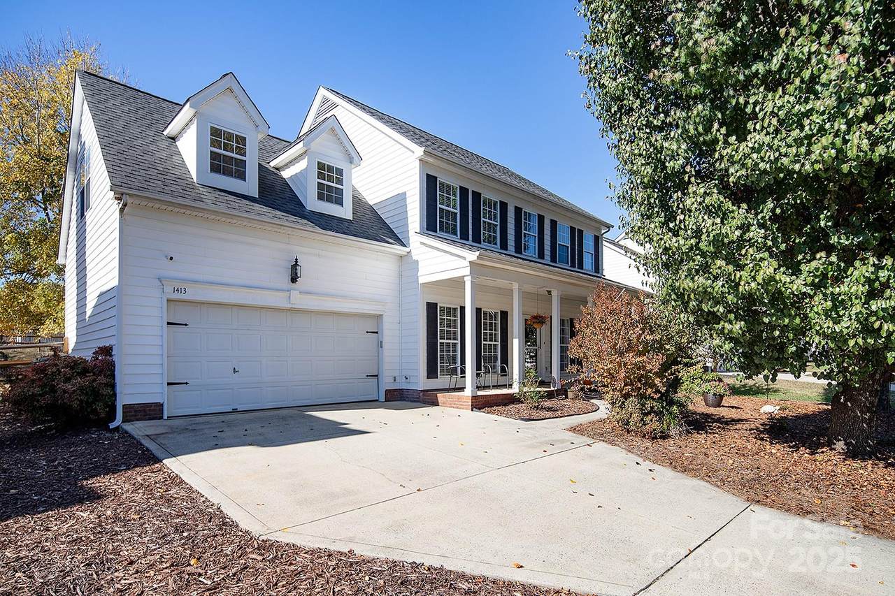 1413 Lockhart Place - Photo 1