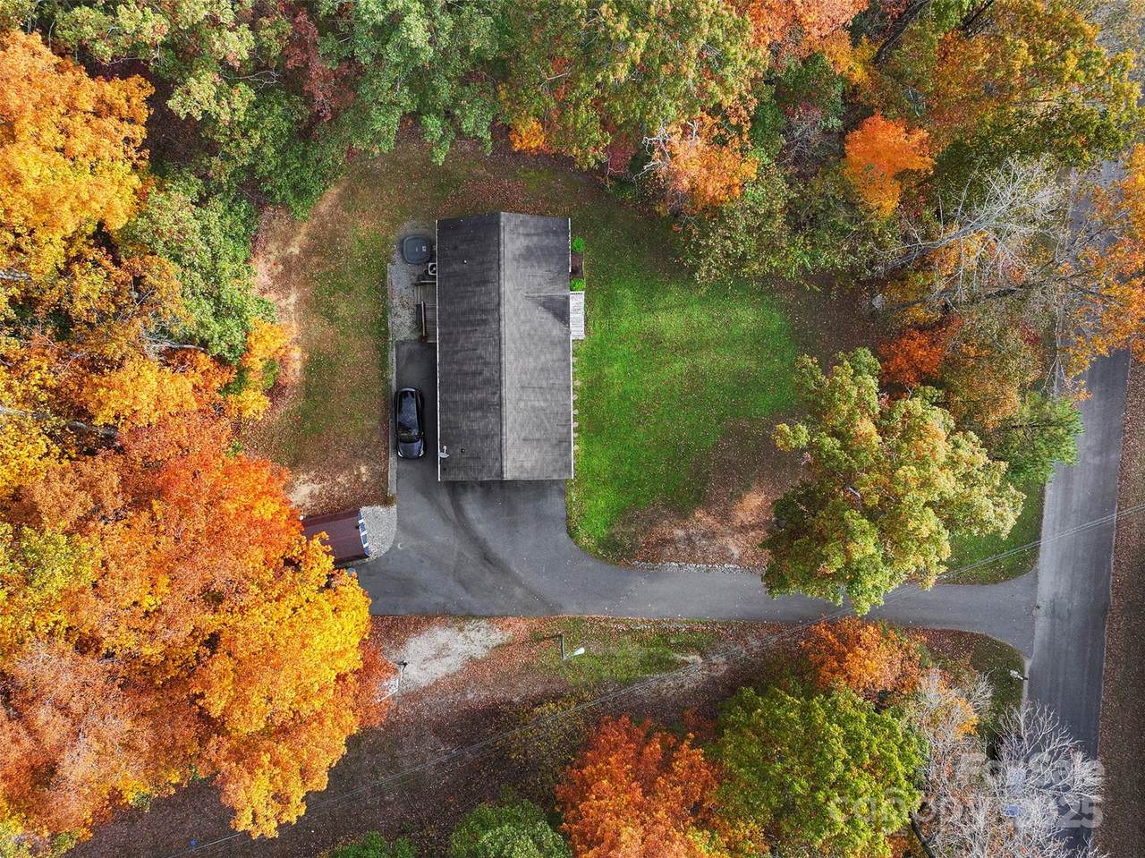 189 Panther Lane - Photo 1