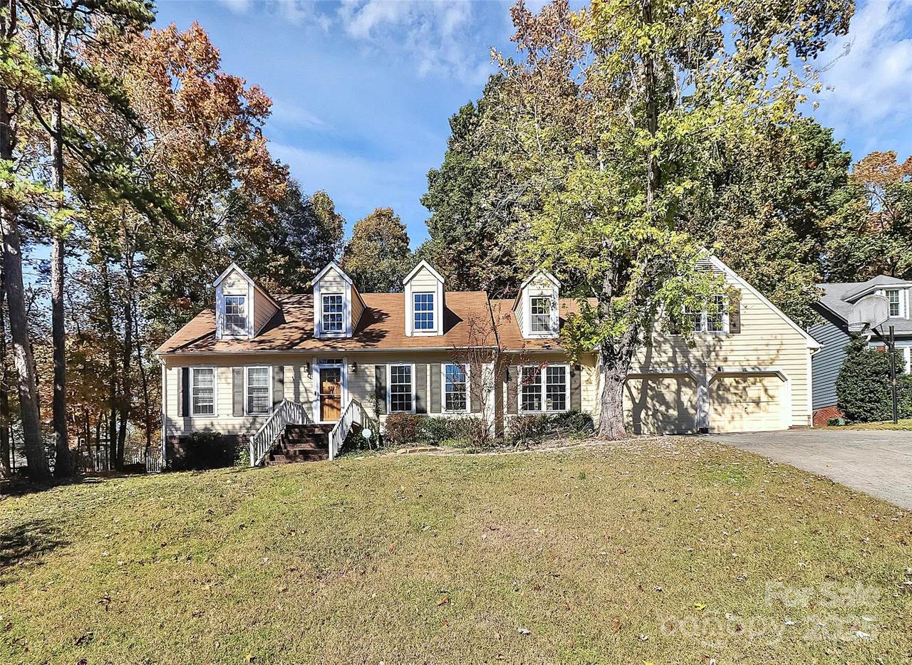 5815 Chapel Creek Court - Photo 1