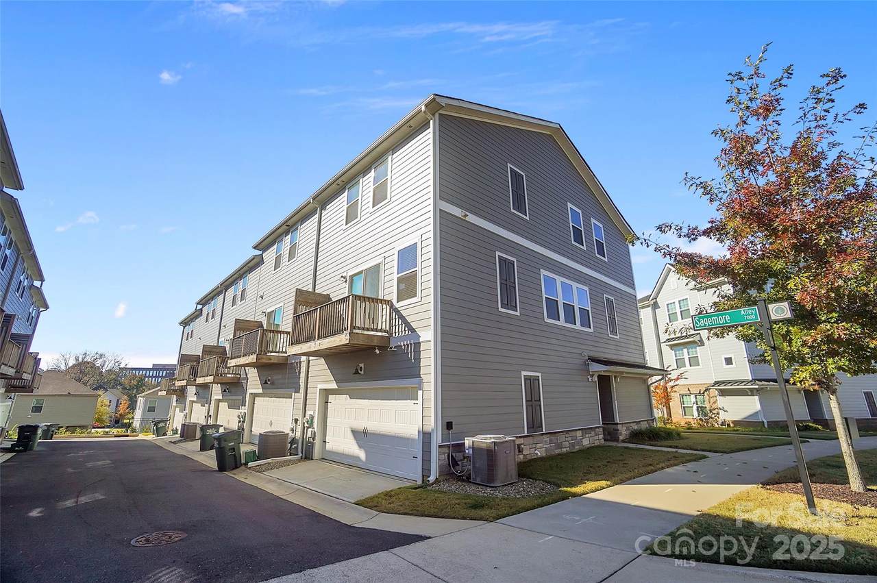 7152 Bryce Avenue - Photo 1