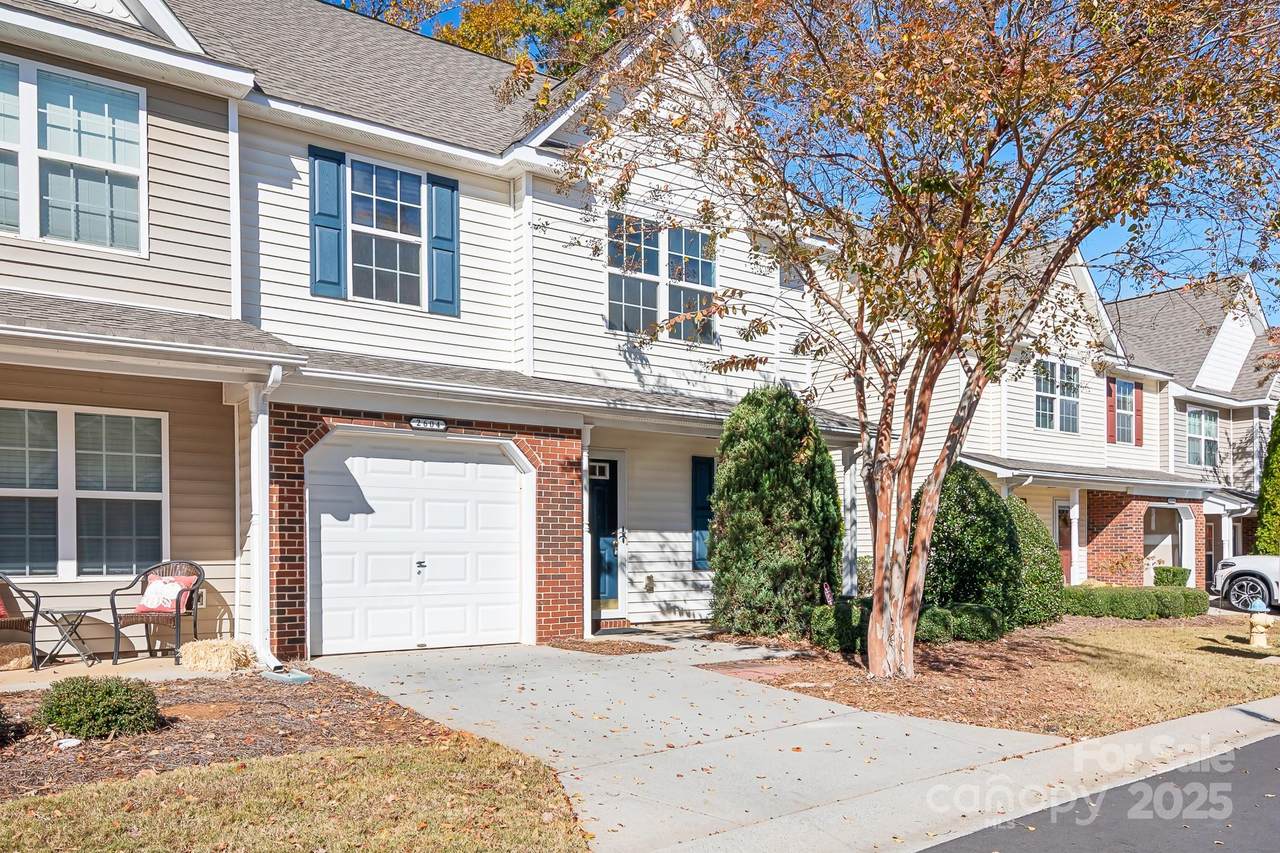 2604 Bardwell Avenue - Photo 1