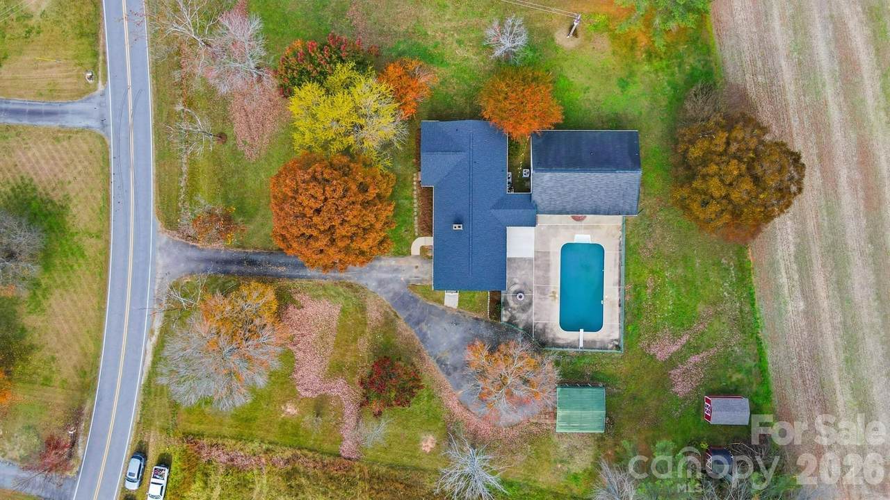 1404 Old Mill Road - Photo 1