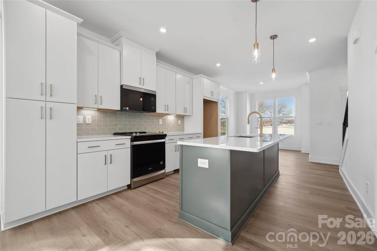 5039 Dutchess Drive - Photo 1