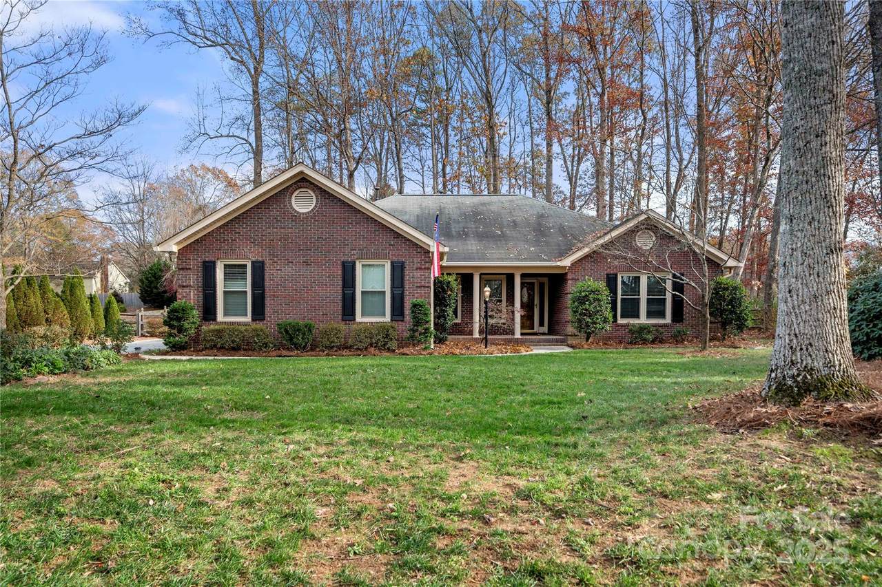 2164 Mill House Lane - Photo 1