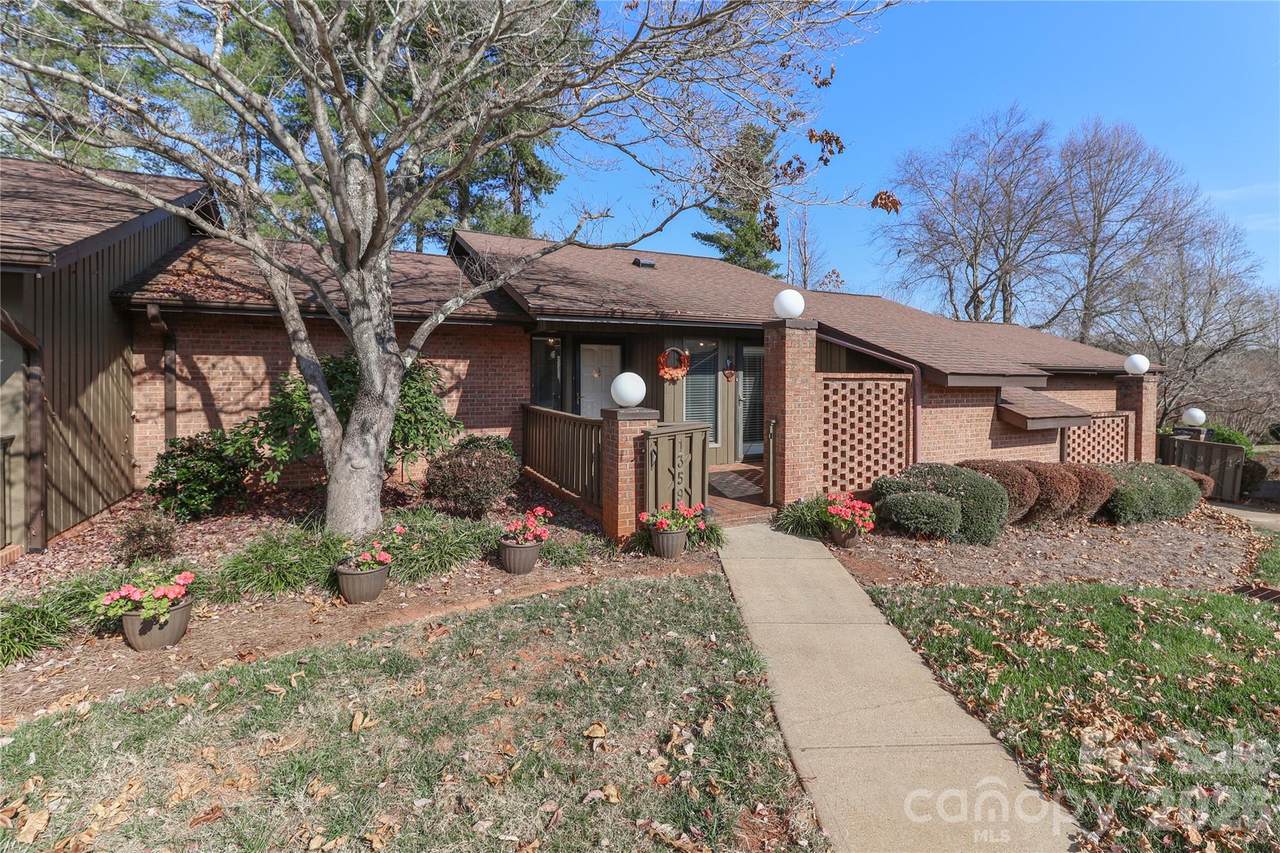 1359 Radio Road - Photo 1