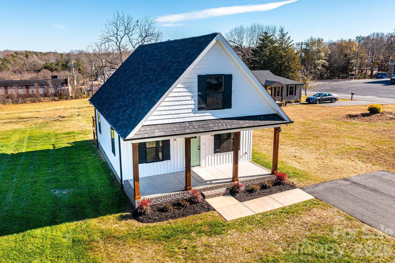 200 Center Street - Photo 1