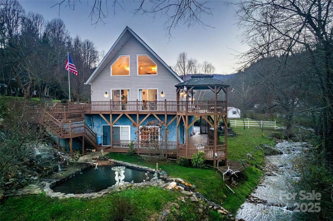 814 Barkers Creek Road - Photo 1