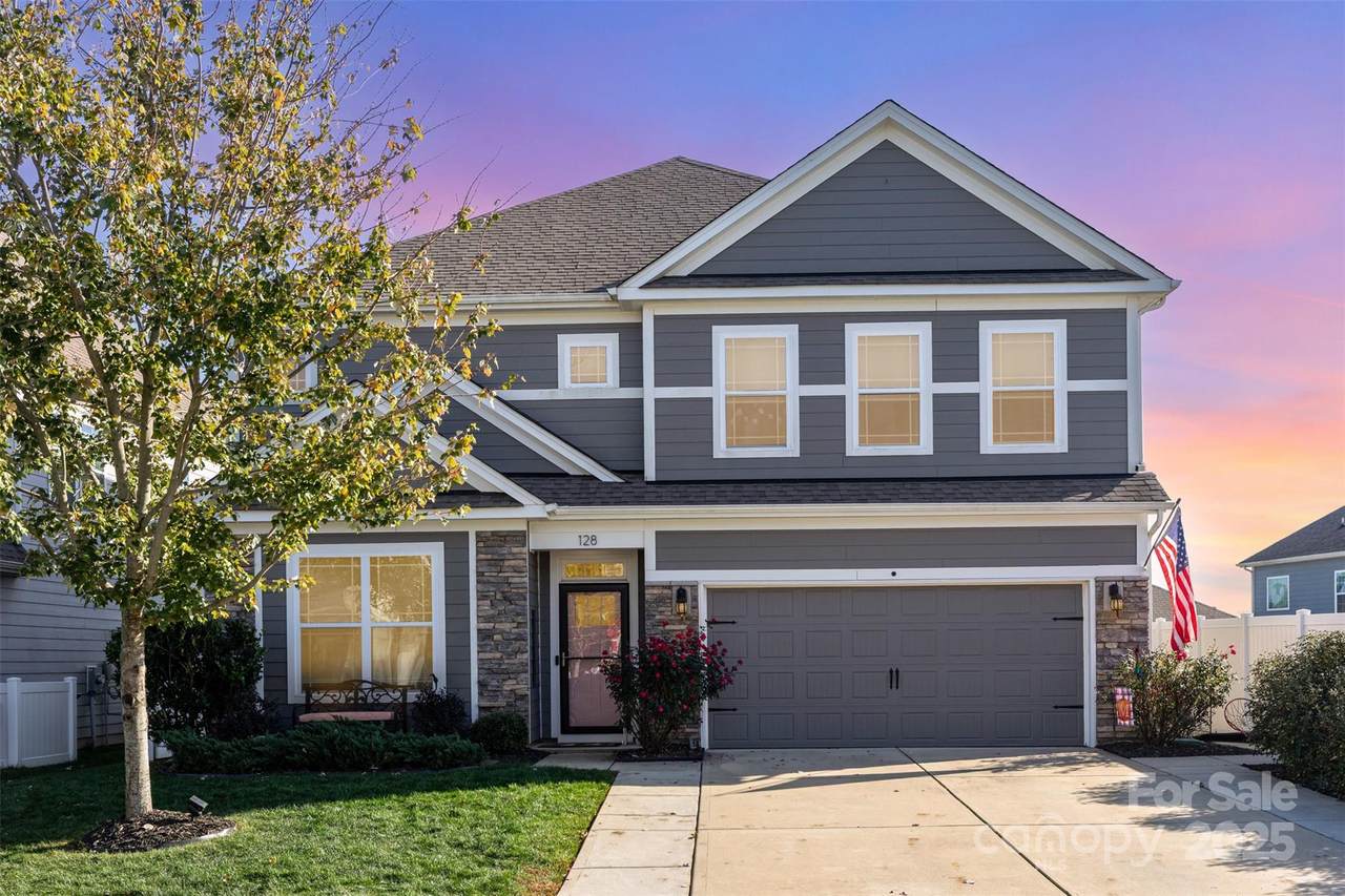 128 Longleaf Drive - Photo 1