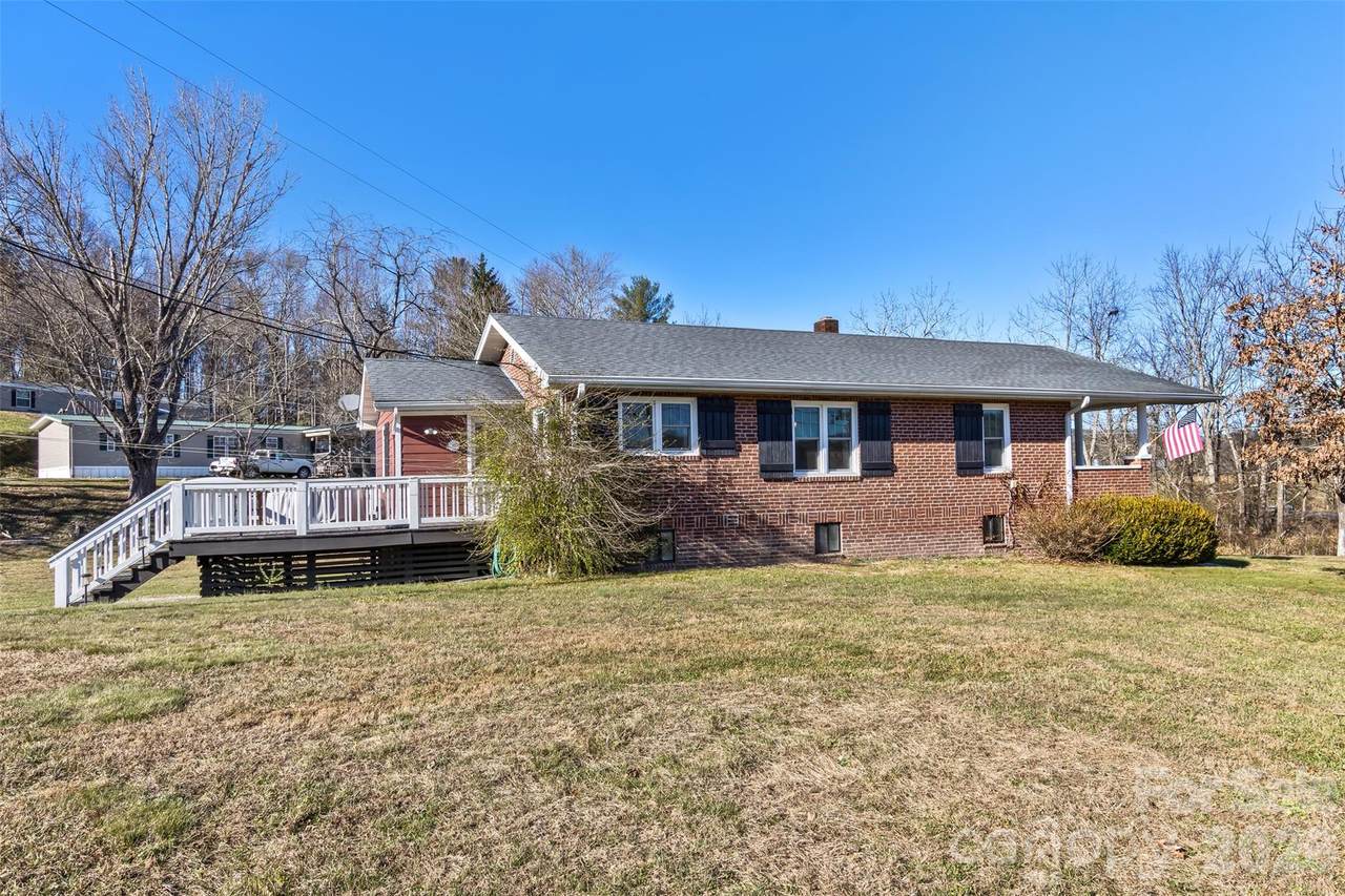 522 Calvert Road - Photo 1