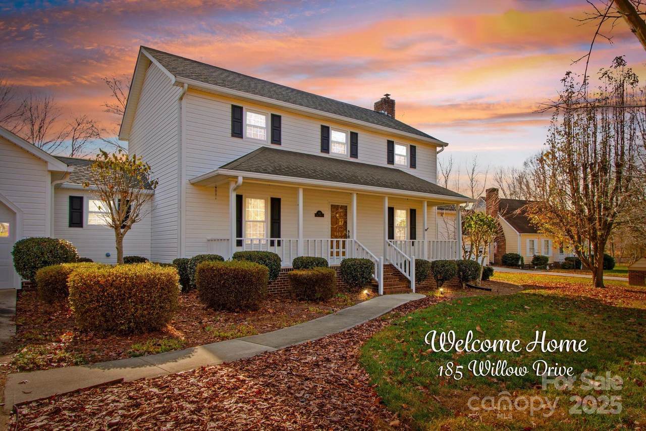 185 Willow Drive - Photo 1