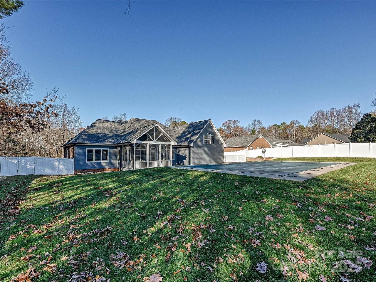 153 Collingswood Road - Photo 1