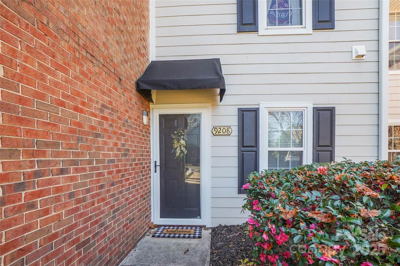 9208 Kings Canyon Drive - Photo 1