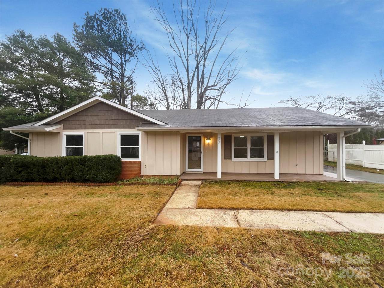 506 King Arthur Drive - Photo 1