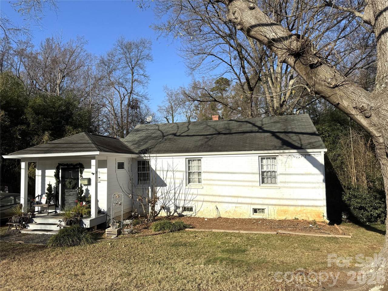 21233 Cornelius Street - Photo 1
