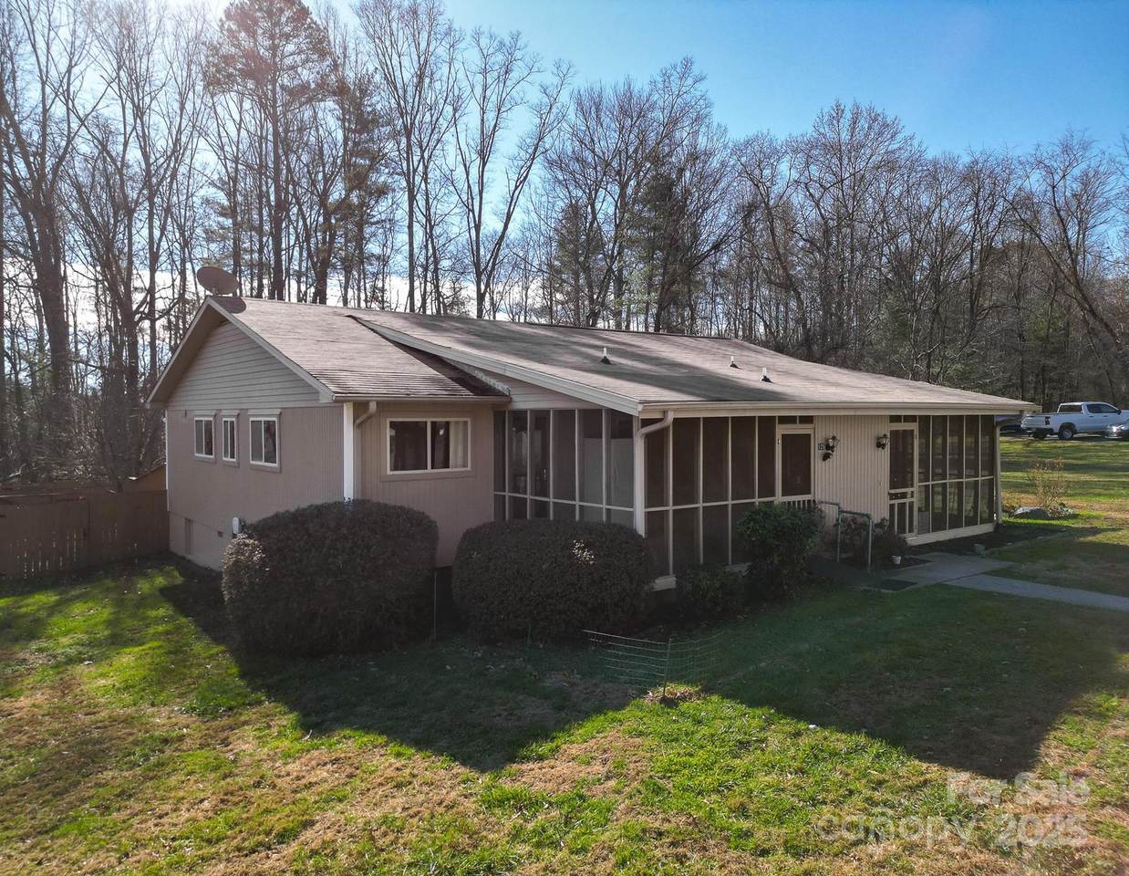 125 Freedom Road - Photo 1