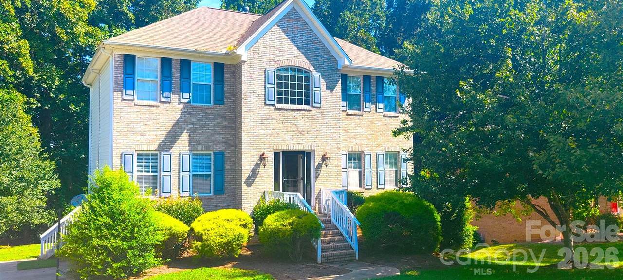 117 Lonetree Circle - Photo 1