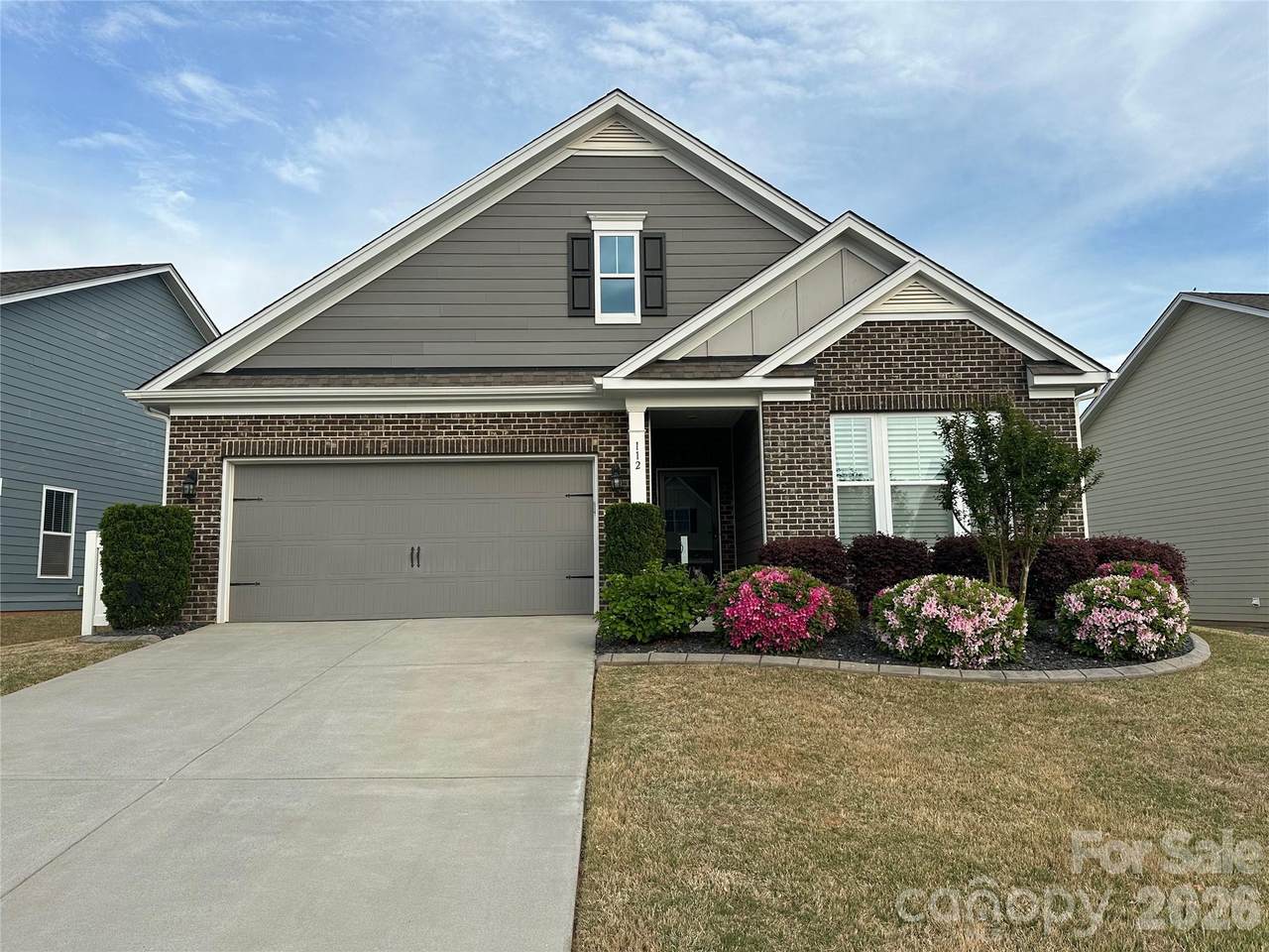 112 Canada Drive - Photo 1