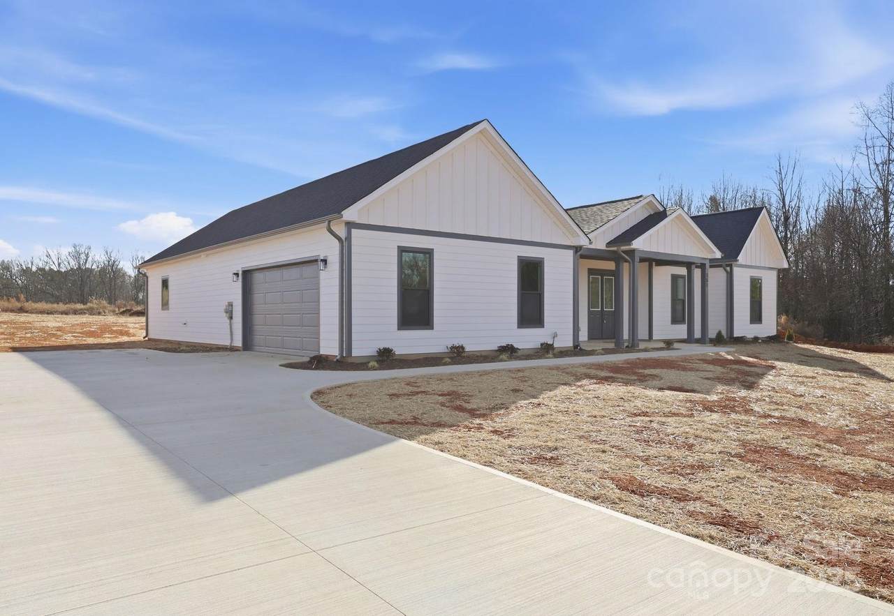 151 Old Bailey Court - Photo 1